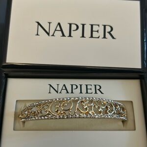 BEAUTIFUL NAPIER GOLD BRACELET